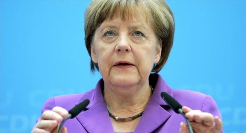 Merkel: Rusya´ya yaptırımları hafifletmenin zamanı gelmedi