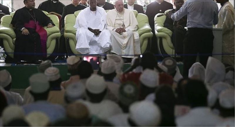Papa Francis camide konuştu: Kardeşiz