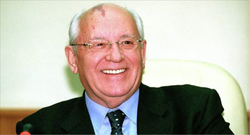 Gorbaçov: Alkolizmle mücadele kampanyasını yanlış yürüttük