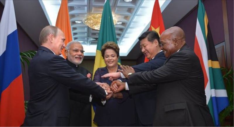 Putin, BRICS fonunu onayladı
