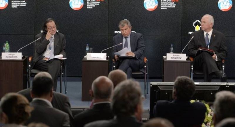 ABD bu yıl St. Petersburg Ekonomi Forumu`nu boykot etmeyecek