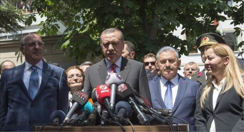 Erdoğan: Güniz Sokak`a Demirel`in ismi verilecek