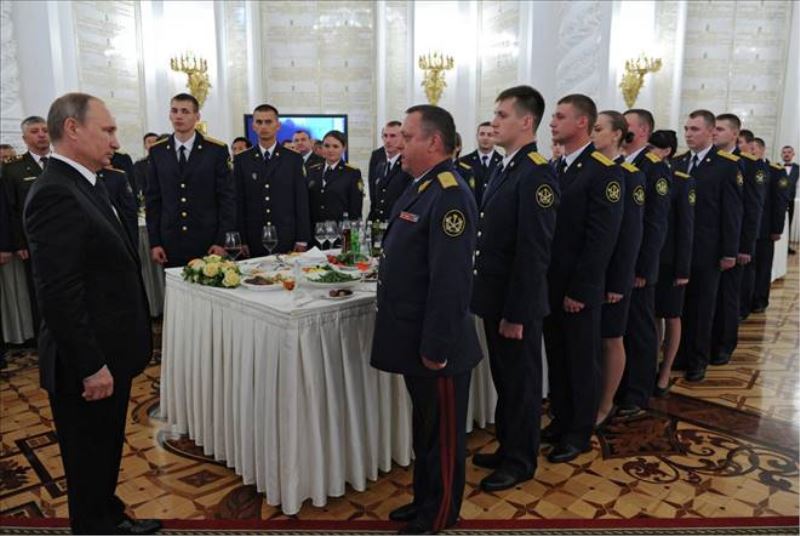 Putin: Güvencemiz ordumuz ve silahlarımız