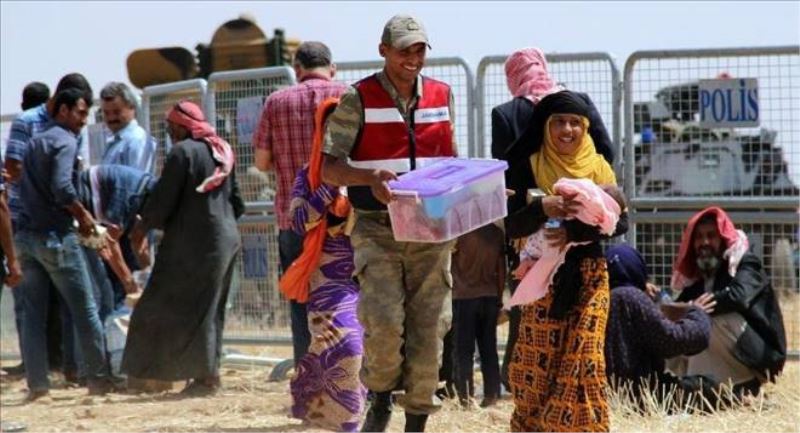 IŞİD`ten kaçan sığınmacılar bekletilmeden Türkiye`ye alınıyor
