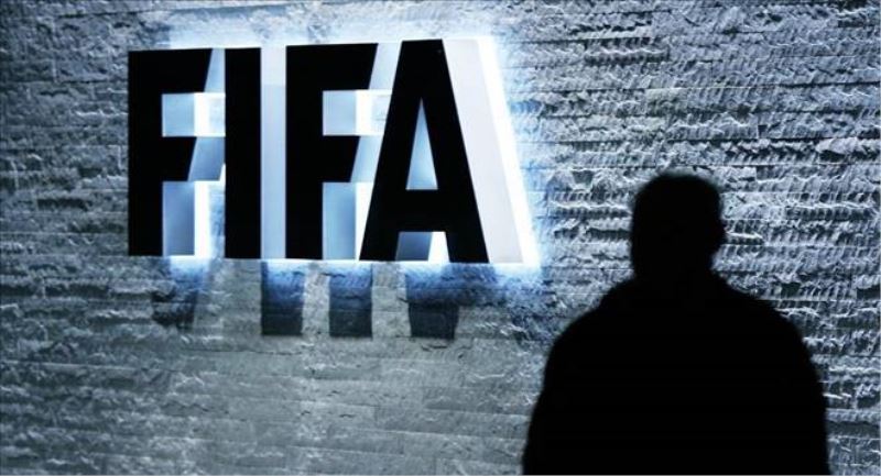6 FIFA yetkilisi için kırmızı bülten çıktı