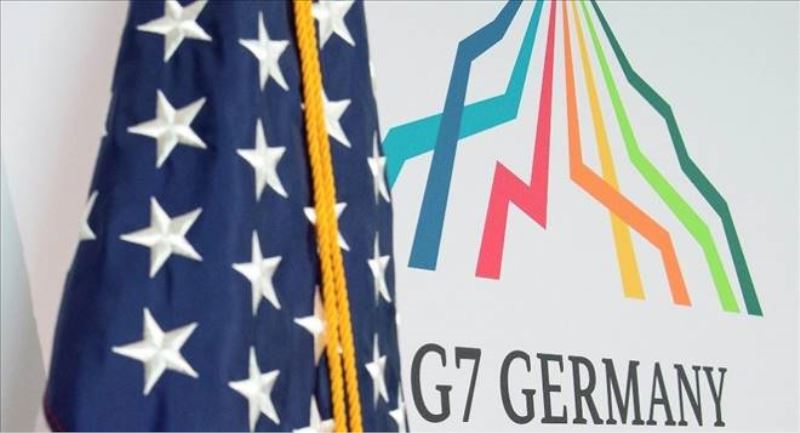 Alman siyasetçiler: Putin`in G7`ye davet edilmesi şart