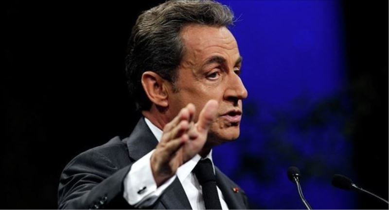 Sarkozy:  Mayın üstünde oturuyoruz