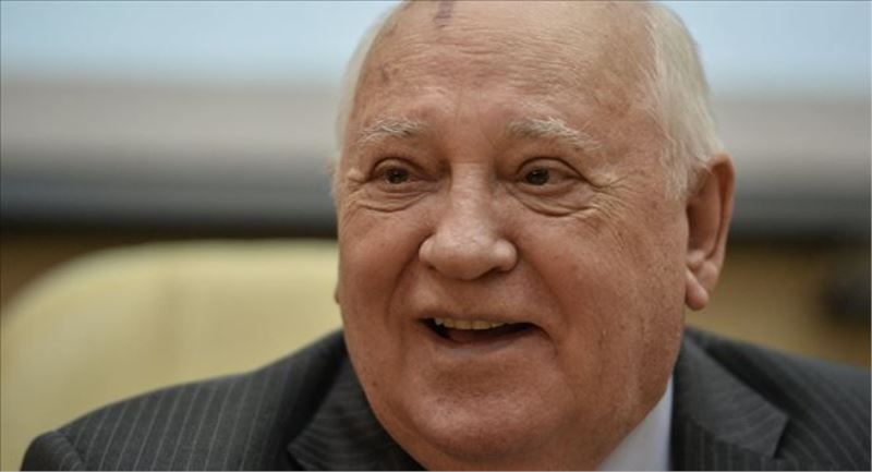 Gorbaçov: Rusya ve ABD karşılıklı güvensizliğe son verip müzakerelere başlamalı  