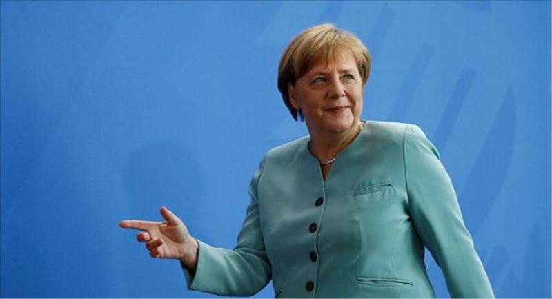 Merkel ´yeni sığınmacı anlaşması´ için Afrika´ya gitti 