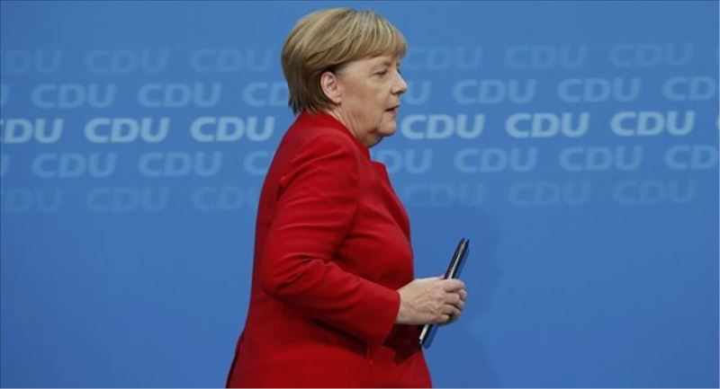 Merkel: Tekrar Almanya´ya hizmet etmek için hazırım  