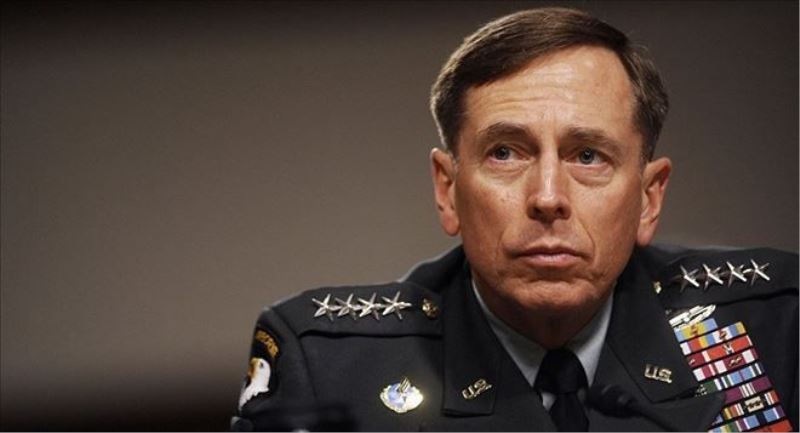 Eski CIA Direktörü Petraeus, Trump ile çalışmaya sıcak bakıyor  