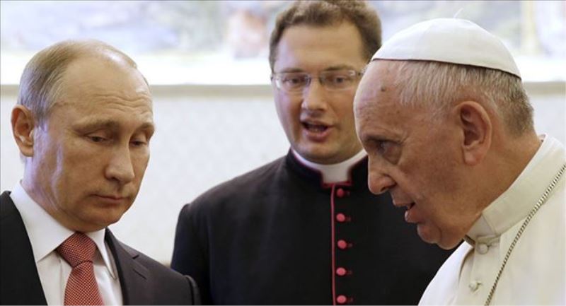 Putin ve Papa Francis, Hristiyanların güvenliğini konuştu  