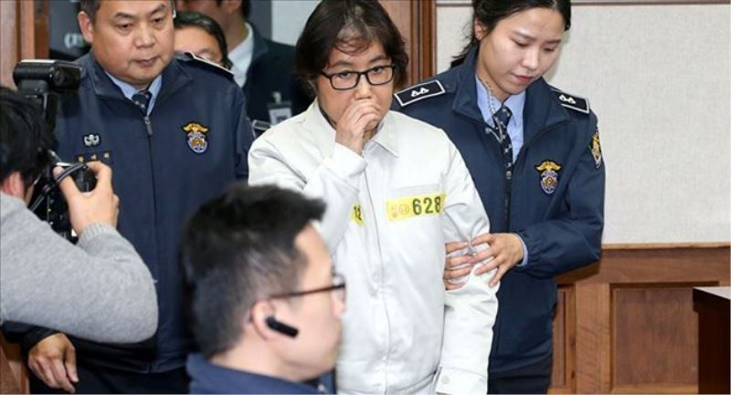 Güney Kore´deki skandalın kilit ismi Choi ilk kez mahkemeye çıktı  