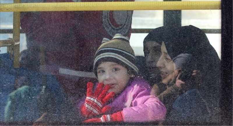 Rus çocuklardan, Suriyeli çocuklara 45 ton yılbaşı hediyesi  