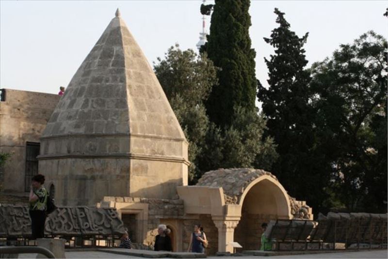  Güney Azerbaycan/Kuzey İran´da Türk Kültür Coğrafyası Halk İnançlarında Mitolojik  Tespitler 