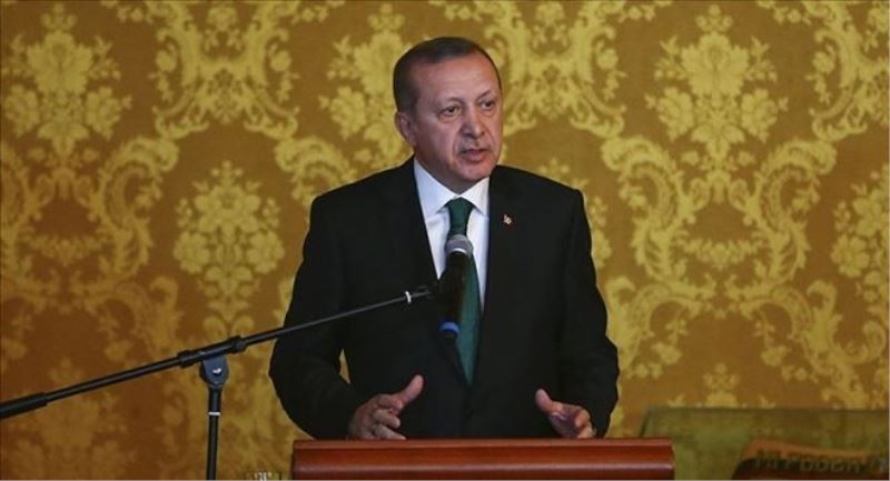 Erdoğan: Türkiye´nin dizlerinin üstüne çökmesini bekliyorlar 