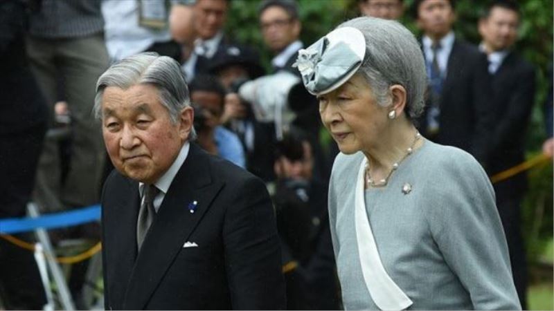 Japonya´da İmparator Akihito tahtı bırakıyor