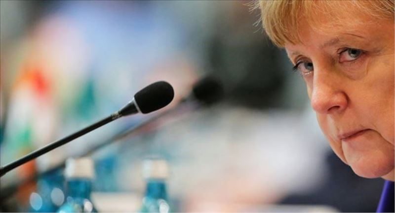 Merkel: Sığınmacıların iadesi hızlandırılsın 