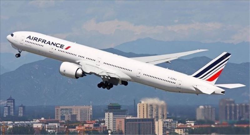 Trump´ın yasağına uyan Air France, 15 Müslüman yolcuyu kabul etmedi