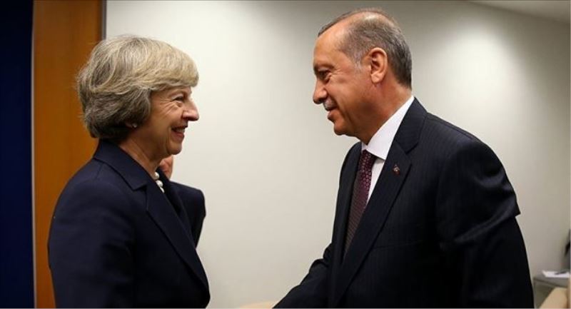 Erdoğan, İngiltere Başbakanı May ile telefonda görüştü  
