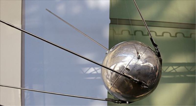 İlk yapay uydu Sputnik 1´in yörüngeye fırlatılışının 60. yıldönümü