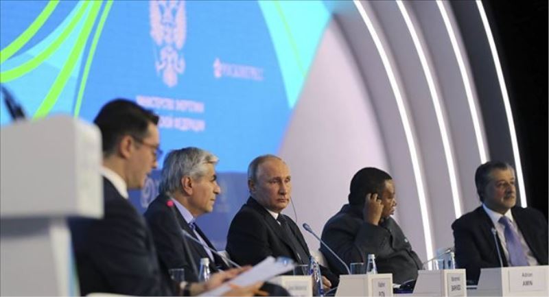 Putin: Teknolojik eşitsizlik, dünya enerji sektörü için tehlike