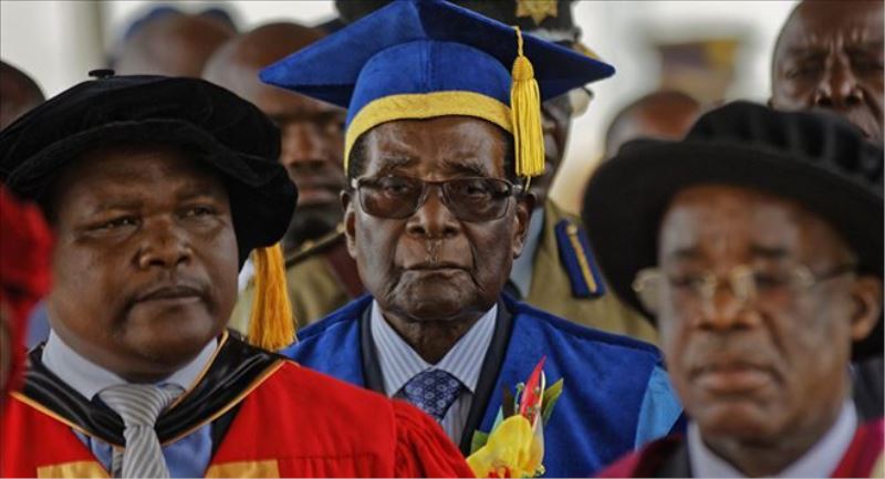 Zimbabve lideri Mugabe askeri müdahale sonrası ilk kez halkın karşısına çıktı