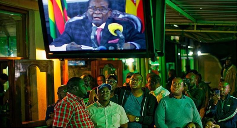 Zimbabve Devlet Başkanı Mugabe ulusa seslendi: İstifa sinyali yok