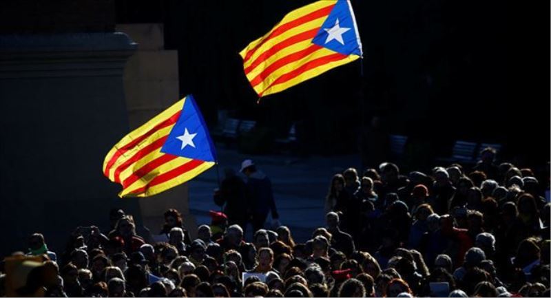 İspanya yargısı eski Katalonya Başkan Yardımcısı dahil 4 Katalan siyasinin hapis cezasını onayladı
