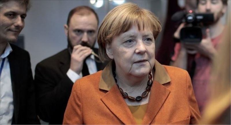 Merkel, Federal Meclis Araştırma Komisyonu´na ifade verdi