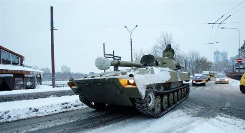 Ukrayna tankları Donetsk´in Avdeyevka kasabasına girdi