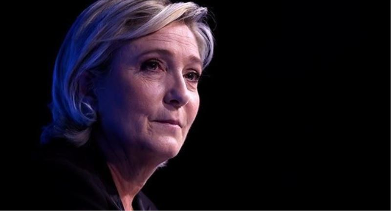 Le Pen: AB´yi bitirmenin zamanı geldi