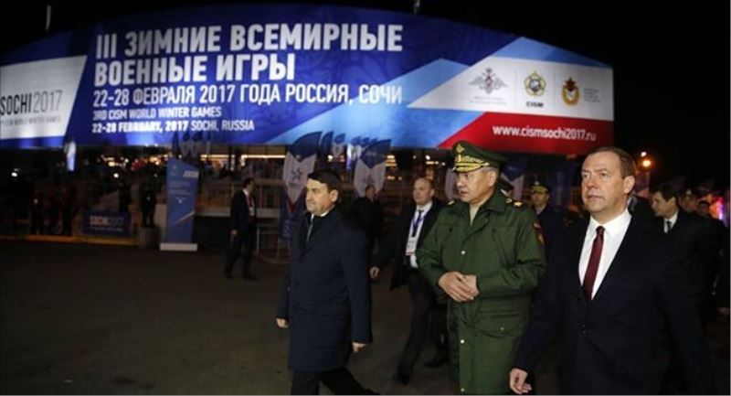 Medvedev, Soçi oyunlarına katılan Türk askerlere de başarılar diledi