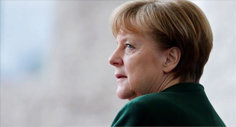 Merkel: NATO´nun savunma harcamaları hedefinde sözler tutulmalı