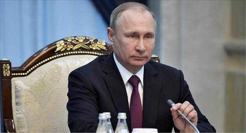 Putin: Bişkek talep ederse, Kırgızistan´daki üssümüzü kapatmaya hazırız