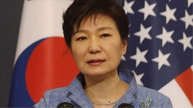 Güney Kore Devlet Başkanı Park resmen azledildi 
