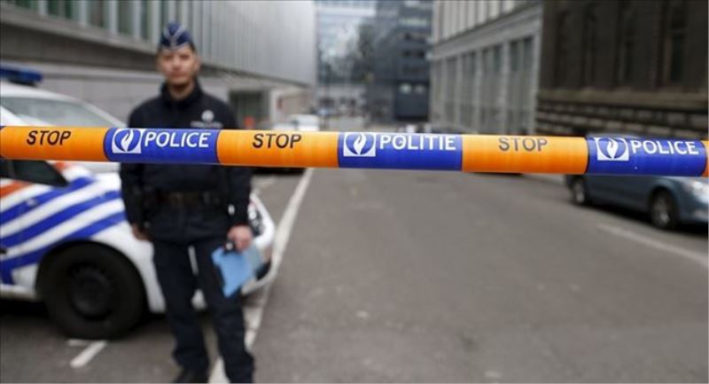 Referandum oylamasının yapıldığı Brüksel Başkonsolosluğu´nda kavga: 3 kişi bıçaklandı