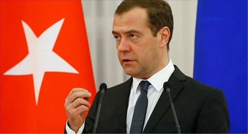 Medvedev, AEB toplantısına katılmak üzere Bişkek´te