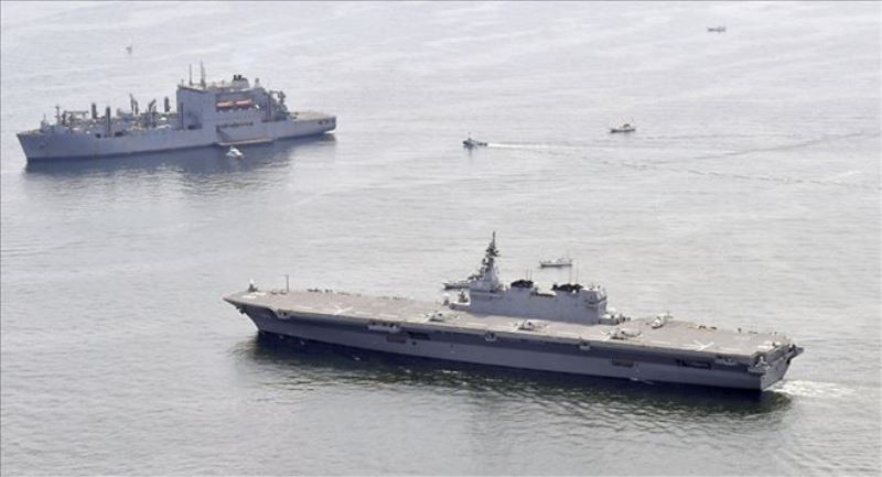 Japon ordusu yeni yetkileri ilk kez kullandı: ´İzumo´, ABD ikmal gemisine eşlik ediyor