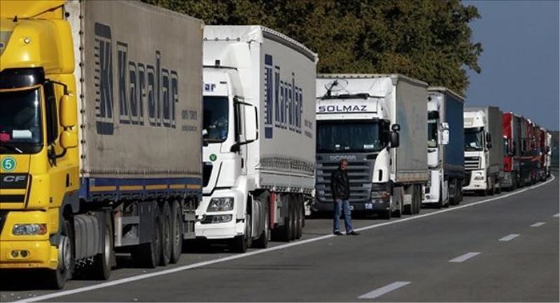 Rusya ile Türkiye arasındaki karayolu taşımacılığı yeniden başlıyor