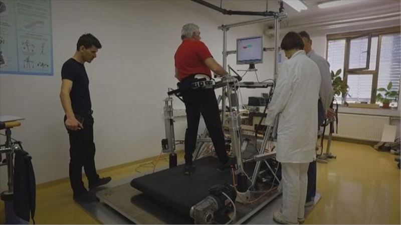  Rehabilitasyon süreci robotik bacaklarla kolaylaşacak