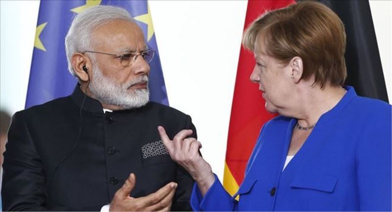 Merkel yineledi: Avrupa kaderini kendi ellerine almalı