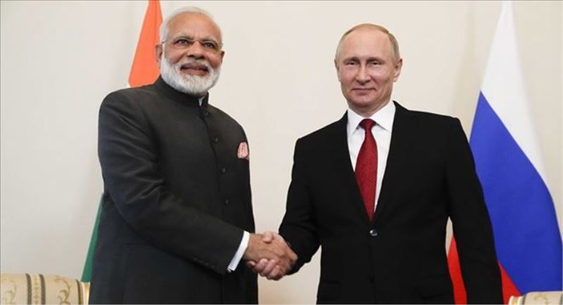 Putin: Rusya ve Hindistan ortak silah üretimine devam edecek