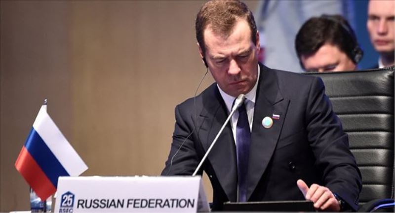 Medvedev: AB´ye uygulanan ambargoyu 2018 sonuna kadar uzatmayı düşünüyoruz