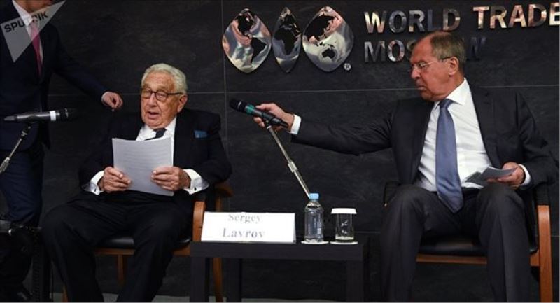 Lavrov ve Kissinger, Rusya - ABD ilişkilerini konuştu