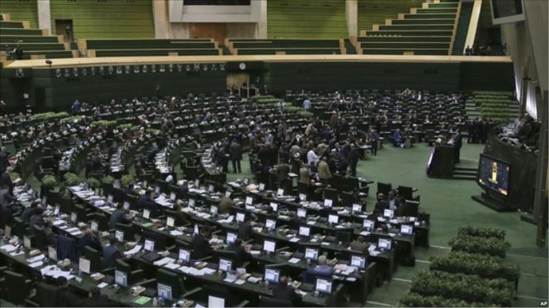 İran Füze Programı Bütçesini Artırıyor