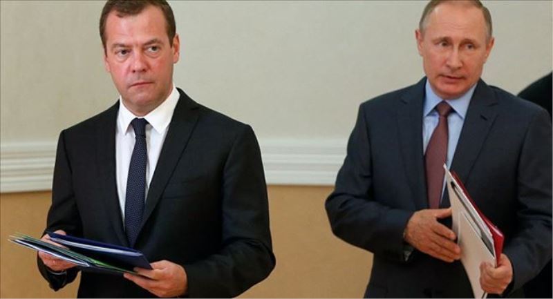 Ruslara göre, Putin´in halefi olması en muhtemel kişi Medvedev