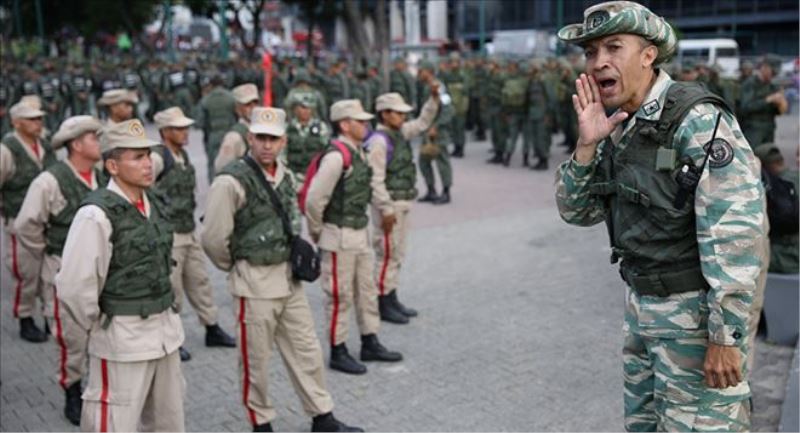 ABD´nin yeni yaptırımlar uyguladığı Venezüella, ertesi gün askeri tatbikat başlattı