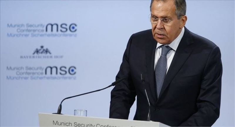 Lavrov: Rus tehdidiyle ilgili açıklamalar irrasyonel bir mit