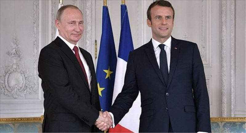 Putin ile Macron görüştü: Fransa Cumhurbaşkanı mayısta Rusya yolcusu